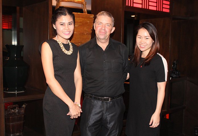 Benjamas Sitthi, public relations manager at Mantra, with Paul Strachan from the Pattaya Mail and Khwanjira Jinantaravong, assistant director marketing communication for the Amari Pattaya.
