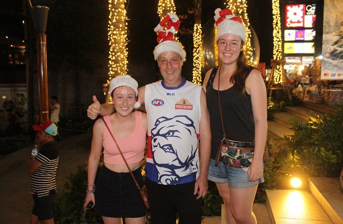 Guests from overseas are enjoying the Christmas spirit in the sub-tropics.