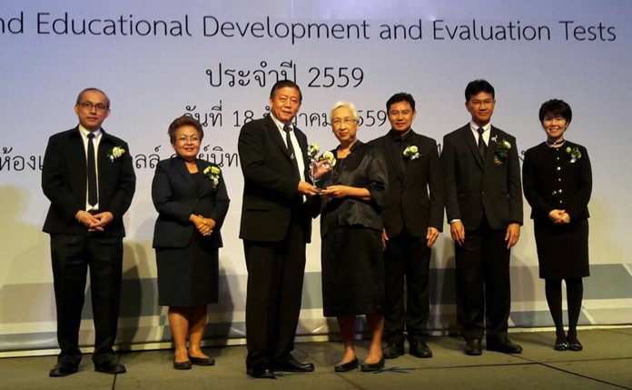 Pattaya School 11 was honored for its math and science curriculum by the Institute for the Promotion of Teaching Science and Technology.