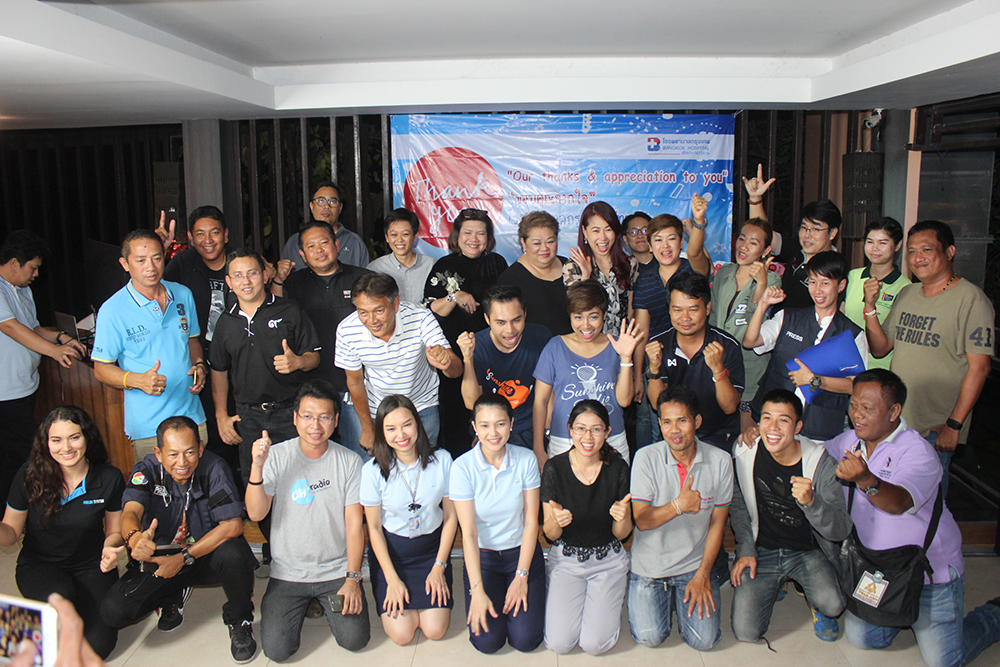 Bangkok Hospital Pattaya thanked the media for a year of good coverage with a party and prize drawing.