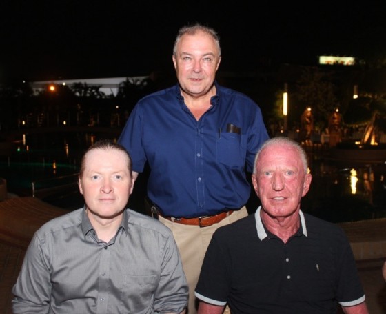 Gerrit Niehaus (right) and Rene Pisters (standing) welcome Joey Kelly.