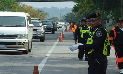 Thailand News - 14-04-17 5 NNT Road Safety Directing Center’s Songkran accident report on April 13th 2JPG