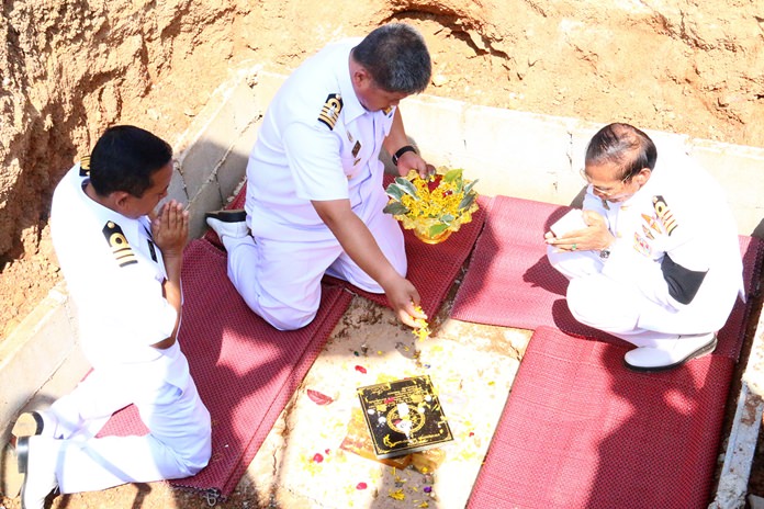 Academy commander Capt. Wirat Somjit presides over laying the foundation stone.
