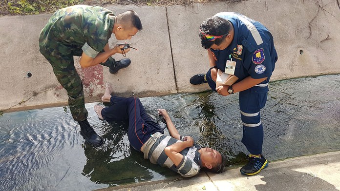Petty Officer First Class Aran Panprasert was injured after falling and spending the night in a Sattahip sewer.
