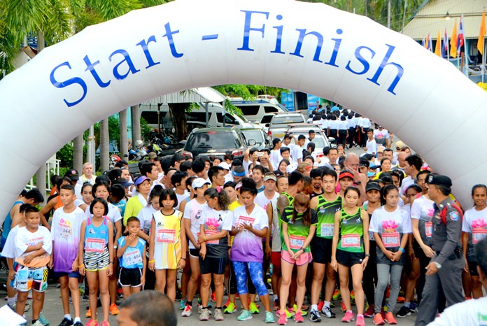Runners line up at the start line on Pratumnak Hill, Wednesday, May 10.