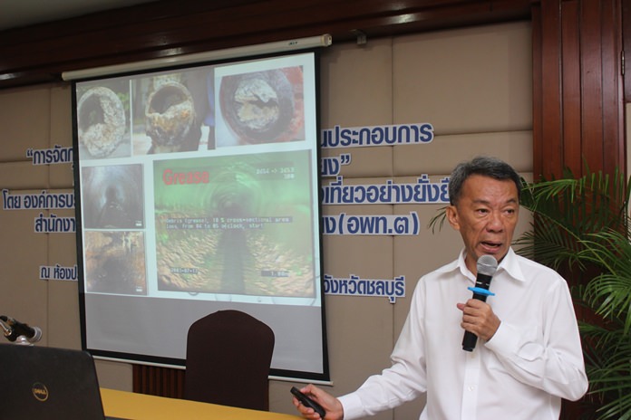 Sompong Hiranmatsuwaan of Rangsit University’s Department of Environmental Engineering gives a talk on how the simplest things can make a huge impact on our environment.