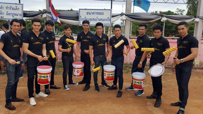 Contestants of the Thailand’s Mister Supranational pageant painted walls and donated supplies to Nongprue schools during a stop in Pattaya.