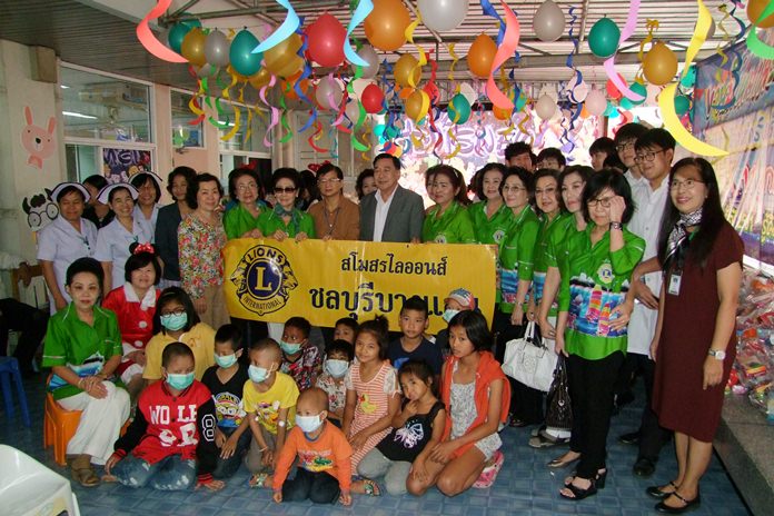 Gov. Pakarathorn Thienchai hosts a Children’s Day Festival at Chonburi Hospital’s Learning Center for children with chronic illnesses.