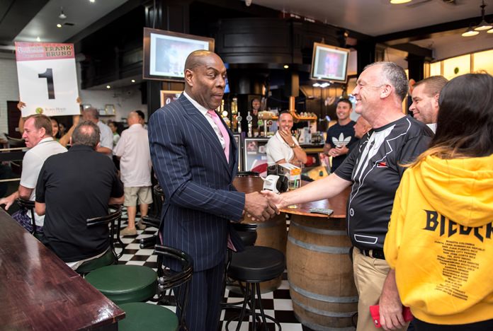 Round 1 - Frank Bruno comes out to greet his fans.