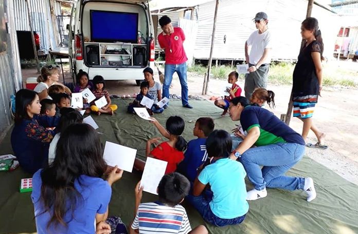 Children of migrant workers receive free Thai-language lessons and health checks courtesy of the Human Help Network.