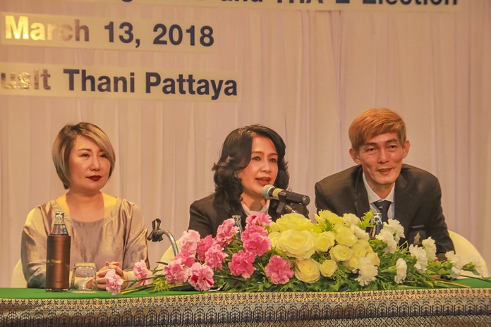 Pakamon Wongyai (centre), newly elected president with her two vice presidents, Rungthip Suksrikarn (left) and Sanpech Supabowornsthien (right).