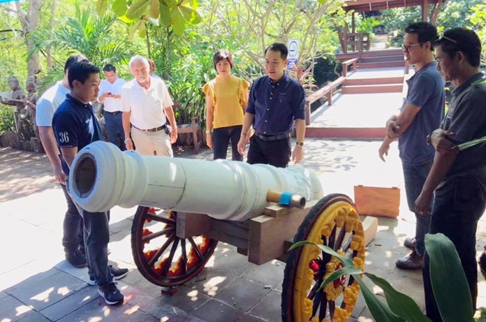 The event will carry a portrait of the fabled king along with seven cannons by water and land from Chantaburi to Pattaya.