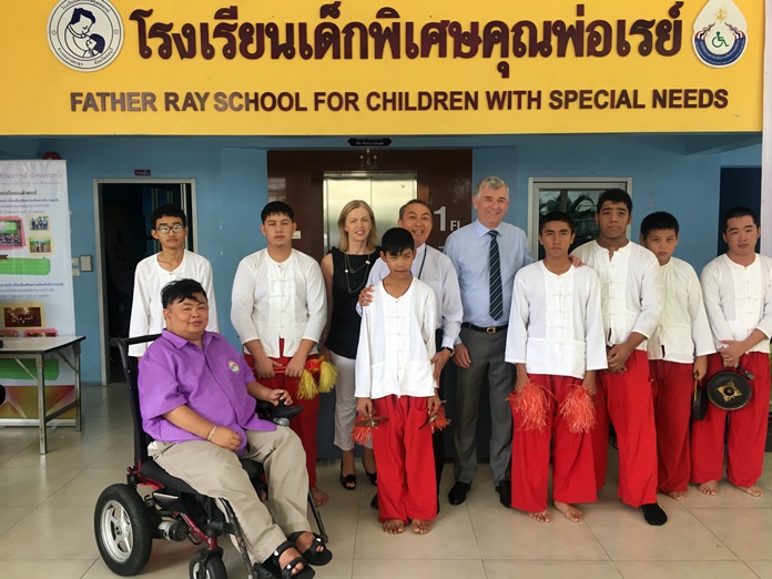 The Ambassador and his wife meet the students with special needs.
