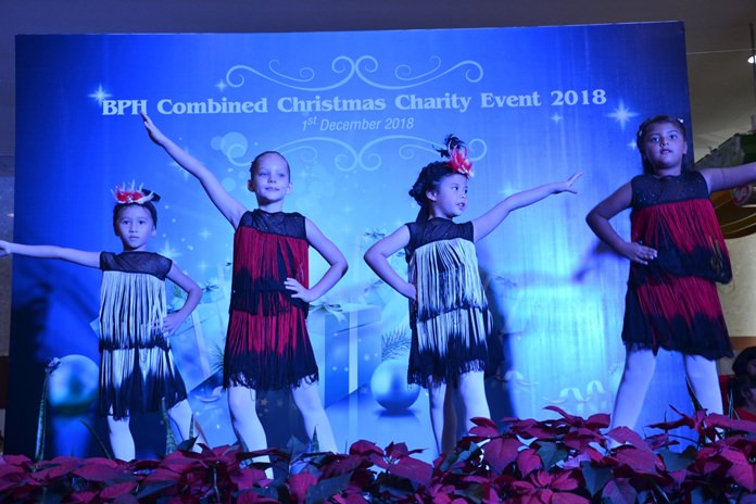 Children from the Russian Ballet Rosinka and the International Dance Studio took the stage to entertain.