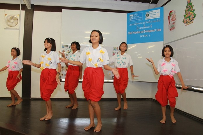 Children under the care of Ban Auaree perform a heartwarming traditional Thai dance.