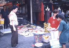 n12.jpg (28998 bytes)