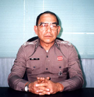 n2.jpg (21443 bytes)