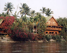 f1.jpg (45702 bytes)