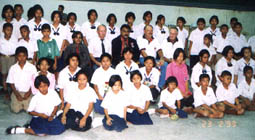 yw2.jpg (23832 bytes)