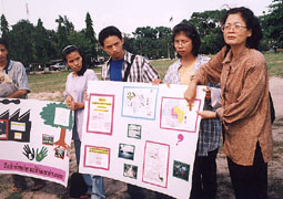 home.jpg (31193 bytes)