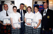 f2.jpg (18467 bytes)