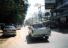 f41.jpg (18017 bytes)