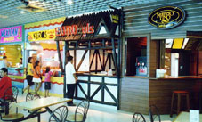 dining2.jpg (26880 bytes)