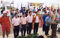 f33.jpg (23805 bytes)