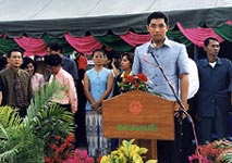 n10.jpg (21699 bytes)