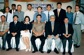 home.jpg (27550 bytes)