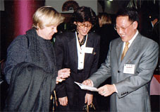 n11.jpg (21465 bytes)