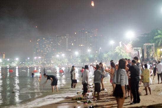Loy Krathong Festival 2012