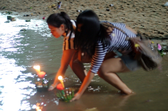 Loy Krathong Festival 2012
