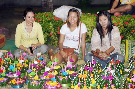 Loy Krathong Festival 2012