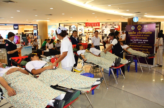 Loy Krathong Festival 2012