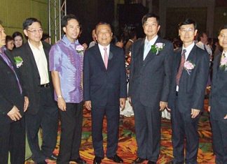 (L to R) Former MP Chanyuth Hengtrakul; Dr. Kitwit Lertusahakul, Deputy CEO of group 1; Mayor Itthiphol Kunplome; Dr. Prasert Prasatthong-Osoth, chief executive and director of Bangkok Dusit Wetchakarn (Public) Co., Ltd.; Chonburi Deputy Governor Pornchai Kwansakul; Banglamung District Chief Mongkol Thamakittikhun and Dr. Prayuth Somprakit, CEO of the Bangkok Hospital Eastern Group.