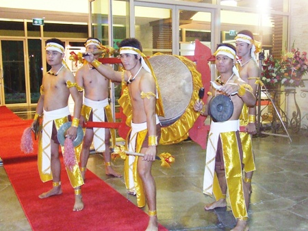 The welcoming and the exciting show included these victory drum performers.