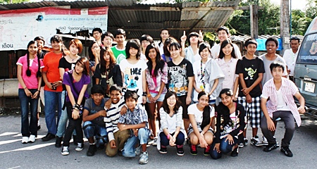 IB 2 and Year 9 students are happy to help out the underprivileged people in the community.