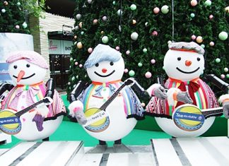 From our family to yours - the Pattaya Mail Media family joins these snowmen in front of Central Festival Pattaya Beach in wishing you and your loved ones the happiest of holiday seasons. Whether it’s Merry Christmas, Happy Hanukkah, Happy Kwanzaa, Winter Solstice or whatever holiday you celebrate at this time of year, we wish you all the best for joyous holidays this festive season.