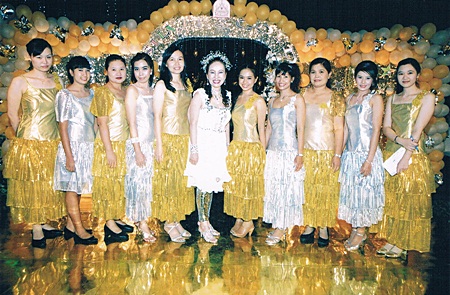 Sukanya Klaihongse (5th left) President of the Lions Club of Pattaya-Taksin District 310C presents 31 wheelchairs to Mayor Itthiphol Kunplome at Pattaya City Hall. The wheelchairs are designated to be distributed to those in need of them in the Pattaya community.