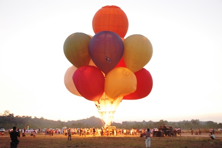 As the sun sets, the spectacular light show begins.