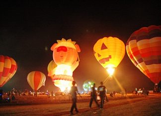 “Flying Fantasy” was the theme for this year’s 4th annual Pattaya International Balloon Festival. Some 50 balloons from all over the world took part, adding a rainbow of color to the Pattaya sky.