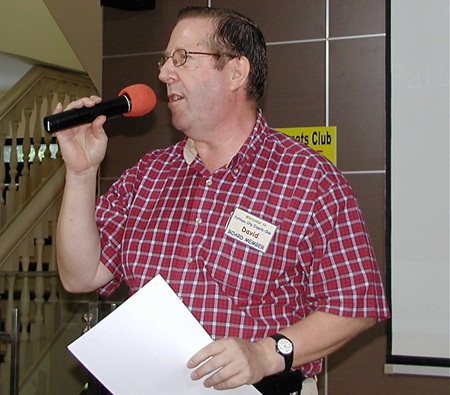 David Garmaise of the Pattaya Friends of the PDA introduces Paul Salvette of the Population and Development Association, to brief members on activities of the PDA.