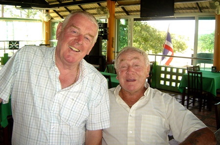 All smiles for Mulligan’s host Ray Ryan and long time pal John Ottaway (NTP winner on Tuesday). 