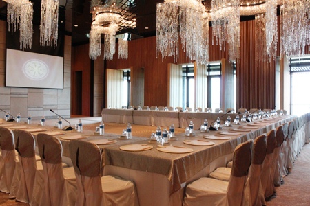 One of Hilton Pattaya’s beautifully appointed meeting rooms.