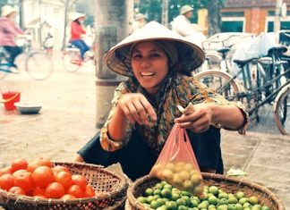 Fill flash used to get detail under vendor’s hat.