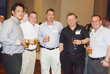 Pardorn Suchiva (RSM Advisory Thailand Ltd), Mike Watkin, Joe Barken-Bennett, Dave Buckley (Real Estate Magazine), Mark Bowling (Colliers International).