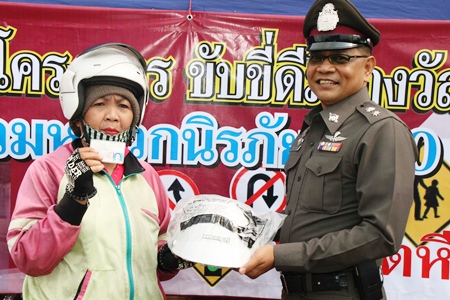 Those obeying the traffic laws receive a free helmet. 