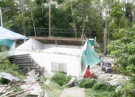 Violent winds and heavy rain damaged homes and businesses last week.  Meanwhile, Pattaya residents whose homes were damaged can collect up to 10,000 baht each from the city for emergency repairs.