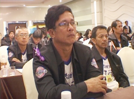 Pattaya residents attend the free accident training workshop at the Zign Hotel in Naklua, Monday, March 21.